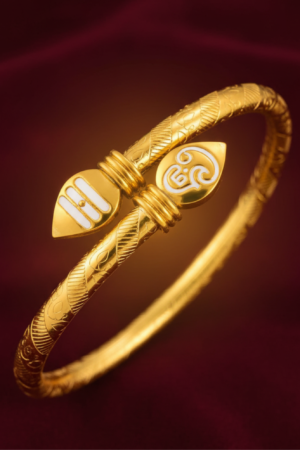 Murugan Kappu – Traditional Silver Polish Pendant